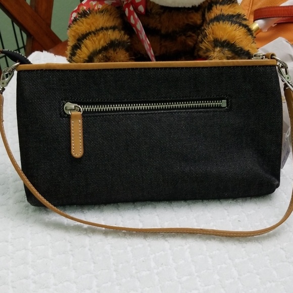 Burberry London Blue Label jeans. - Picture 8 of 8